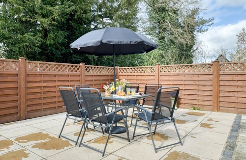 Bourton-on-the-Water Cottage | Homely cottage located in a fabulous village - Augusta Cottage