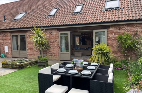 Martham House | Honeysuckle Barn, Martham