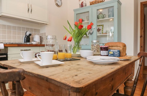 Saint Erth Praze Cottage | Honeysuckle Cottage