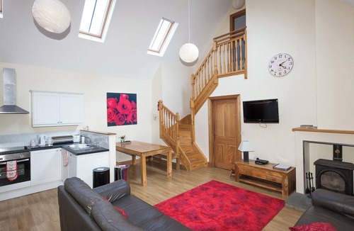 Linlithgow Cottage | Honeysuckle Cottage - UKC6255