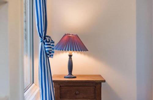 Whitstable House | Honeysuckle Cottage