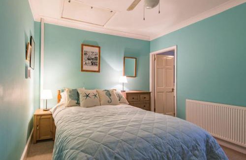 Whitstable House | Honeysuckle Cottage