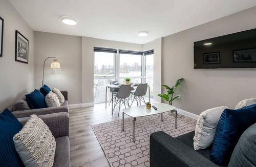 Everton Apartment | Host Apartments | Fox St Apt II