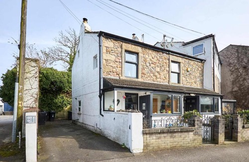 Slyne Apartment | Host & Stay - Beachcomber Cottage Apartment