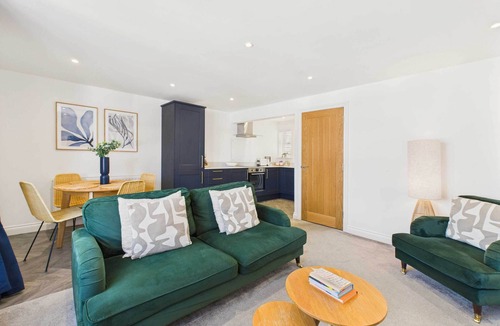 Stokesley House | Host & Stay | Cringle Cottage
