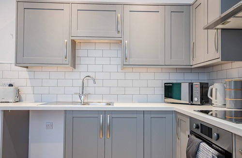 Malvern Apartment | Host & Stay | Foley House Flat