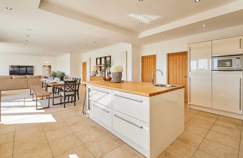 Durham House | Host & Stay | Forest View Lodge