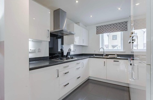 Cambourne House | Host & Stay - Gladiator Getaway