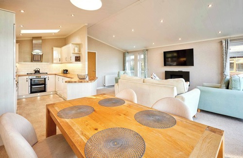 Malton Ski Chalet | Host & Stay | GRE06 Deneb Lodge