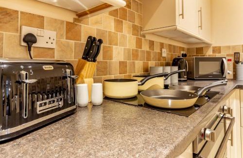 Malvern Apartment | Host & Stay - Hillbrook House Apartment