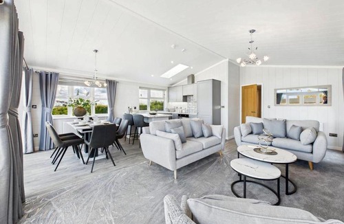 Cherry Burton Apartment | Host & Stay - Marble Lodge