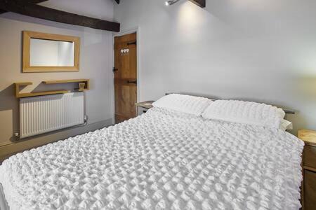 Consett House | Host & Stay - Mill