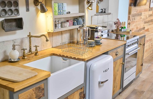 Aller Apartment | Host & Stay | Tin Bath
