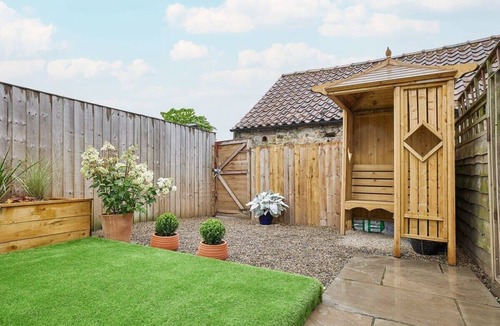 Helmsley House | Host & Stay | Willow Cottage