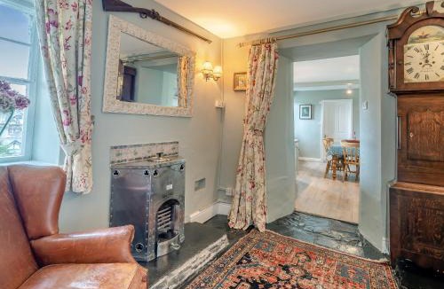 Bowness-on-Windermere House | Howe Cottage