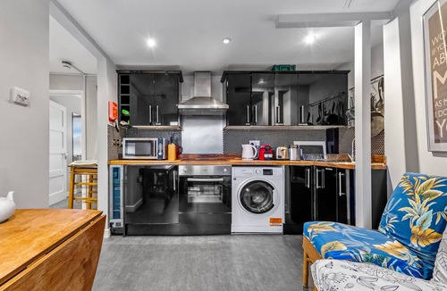 Kennington Apartment | Huge central London designer apartment slps 6 - Roof Terrace + fast Wifi