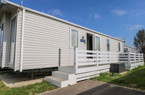Bognor Regis House | HW42: Charming Retreat in Bognor Regis