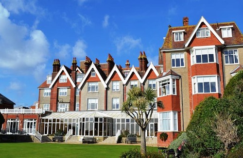 Meads Hotel | Hydro Hotel