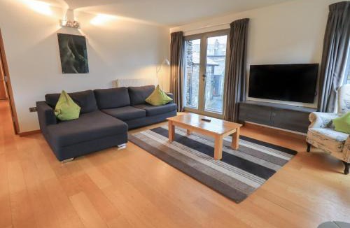 Ambleside House | Idle Mill 1
