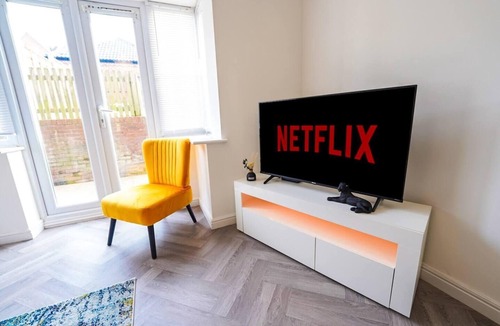 Seisdon House | Immaculate 4-Bed House in Kings Norton