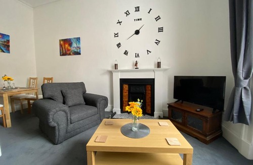 Perth Apartment | Impeccable 1-Bed Apartment Perth a home from home