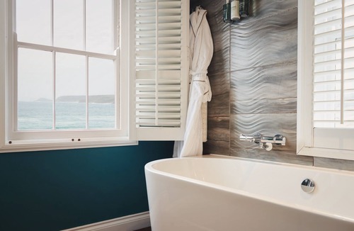 Sennen Cove Hotel | Inn In Penzance With Bar, Kitchen, Internet