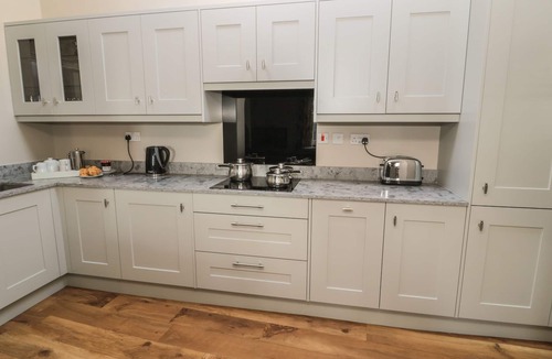 South Charlton Cottage | JACKSON COTTAGE, family friendly in Alnmouth