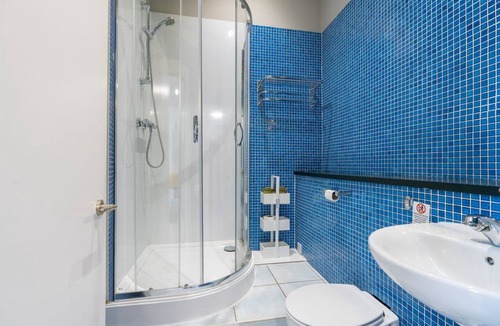 Newington Apartment | JOIVY Meadows Park Ensuite Deluxe Rooms