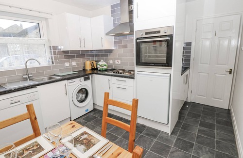 Middleham House | KELDA GARTHR (TRANQUIL GARDEN), family friendly in Middleham