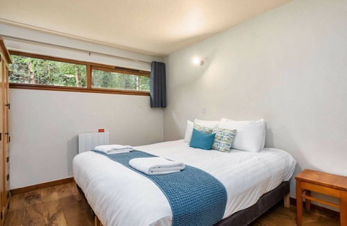 Pickering Cabin | Keldy Classic Silver Birch Cabin, Pickering