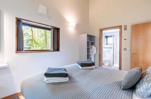 Pickering Cabin | Keldy White Willow Premium, Pickering