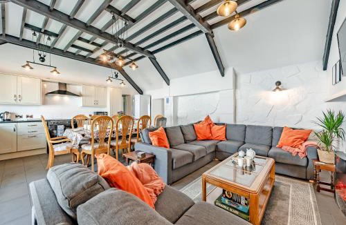 Pentrefelin House | Kingfisher