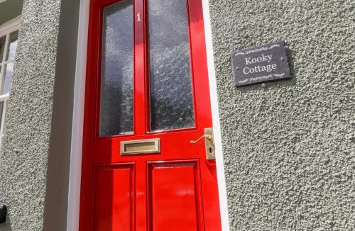 Brecon House | Kooky Cottage