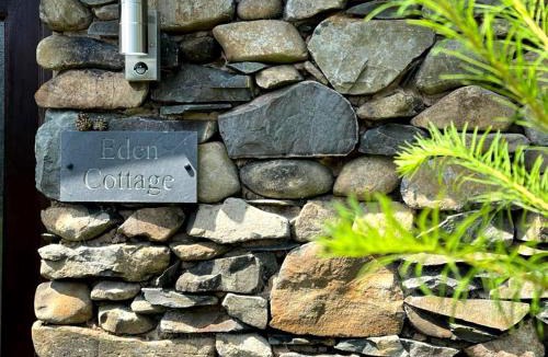 Tebay House | Lake District romantic get away in 1 acre gardens off M6