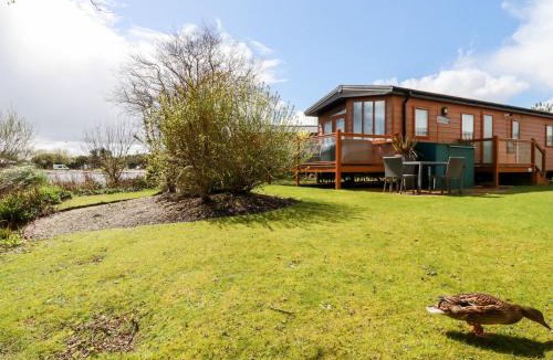 Par House | Lake View 10