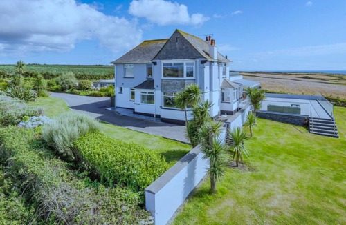 Sennen House | Lands-end House with swimming Pool hosting 12 guests