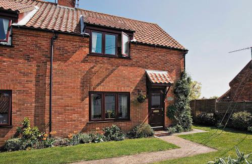 Hunstanton House | Langford Cottage