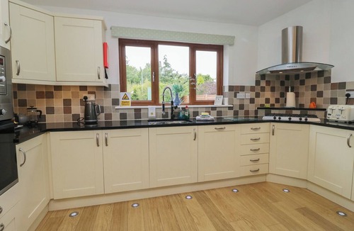 Arnside Cottage | Langtree