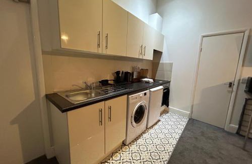 Skegby Apartment | Large Studio with homely features!