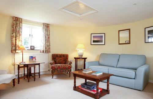 Wavehorne House | Leacon Hall Oast