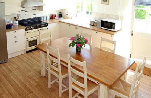 Wavehorne House | Leacon Hall Oast