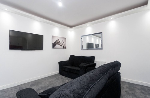 Leeds Apartment | Leeds House