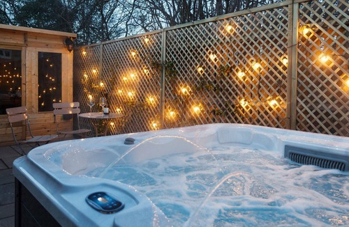 King's Stanley Cottage | Leonard House - Luxury Cottages