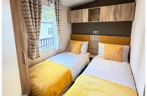 Jedburgh Apartment | Lillardsedge Luxury Apartment Sleeps 6 with Parking