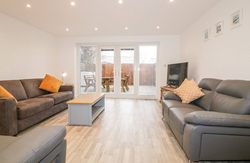 Camelford Cottage | Lily Cottage