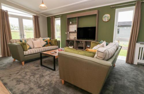 Lifton House | Lily