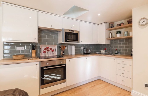 Upton St. Leonards Cottage | Little Cottage - UK49275