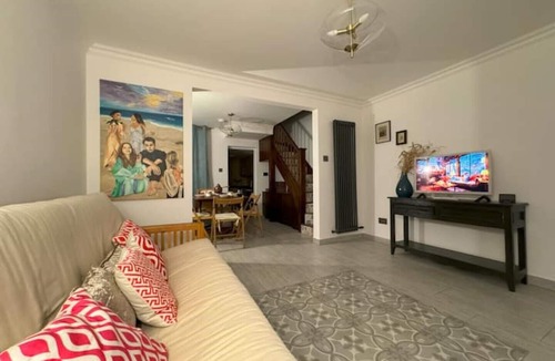 Arbury Apartment | Little Grapefull Cottage