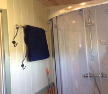 Hallington House | Lizzie off grid Shepherds Hut The Buteland Stop