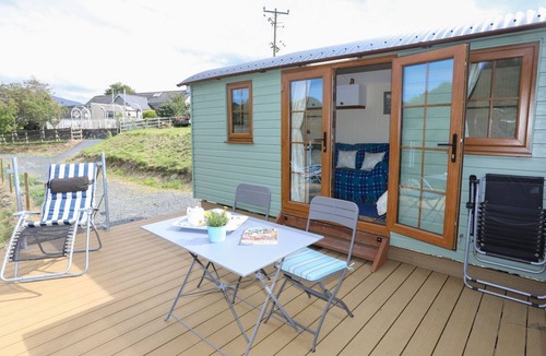 Llanrug Cottage | Llety'r Bugail 1